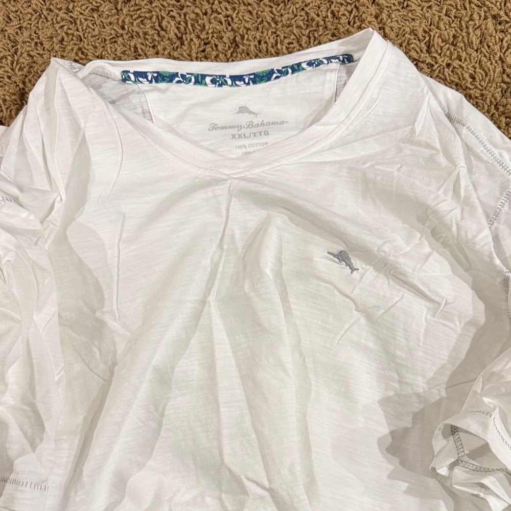 Tommy Bahama White T-Shirt with Blue Accents